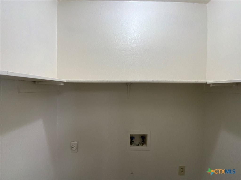 103 Valley Cir #B - Photo 4 of 12