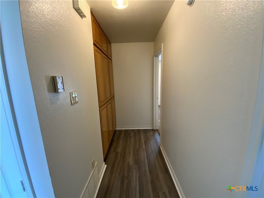 103 Valley Cir #B - Photo 7 of 12