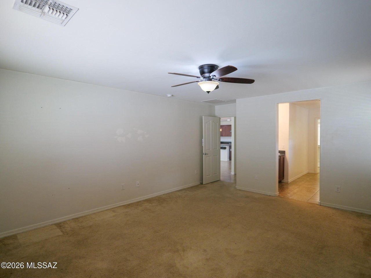 6828 S Benedetti Ct - Photo 6 of 22