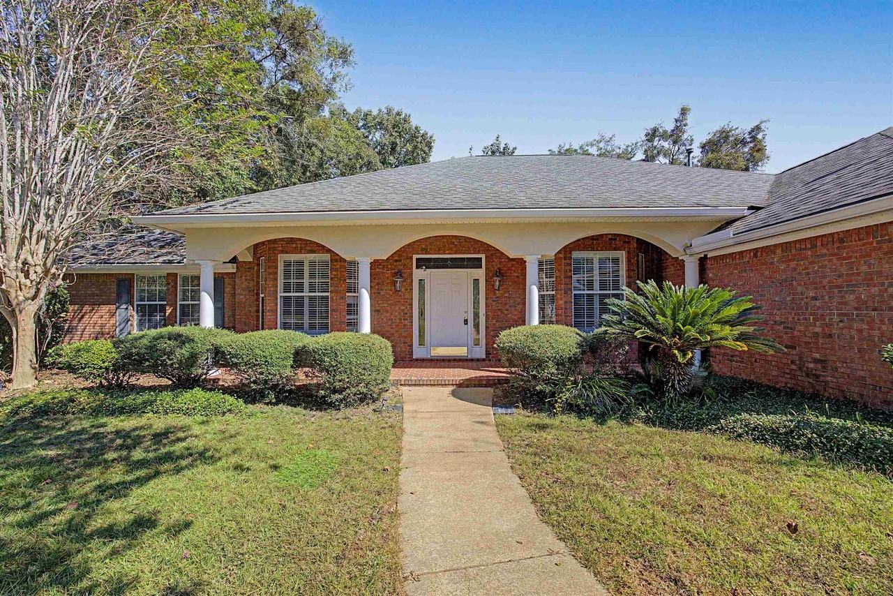 1351 Conservancy Dr E #EAST - Photo 4 of 50