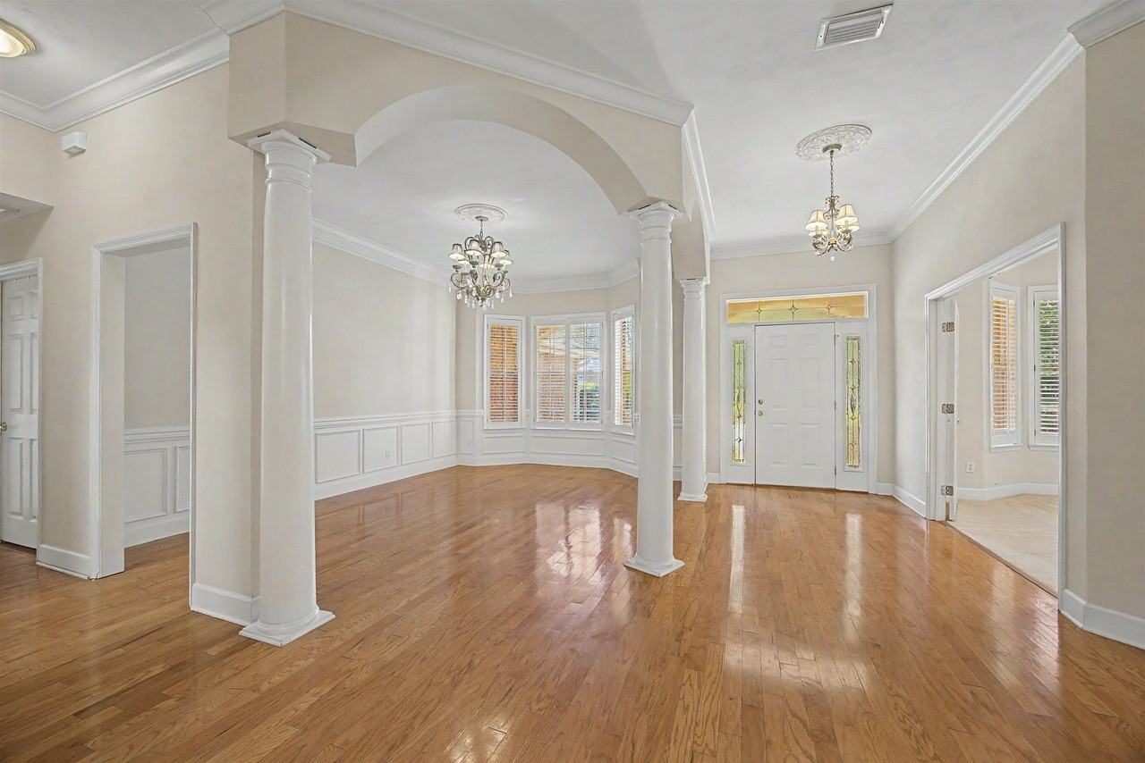 1351 Conservancy Dr E #EAST - Photo 7 of 50