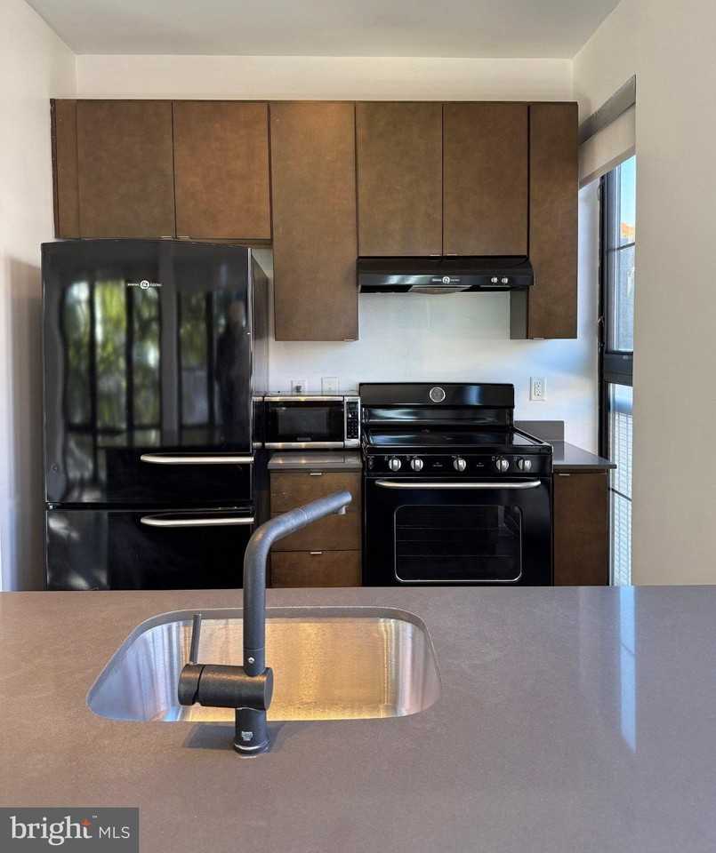 1250 9th St Nw #211 - Photo 6 of 19