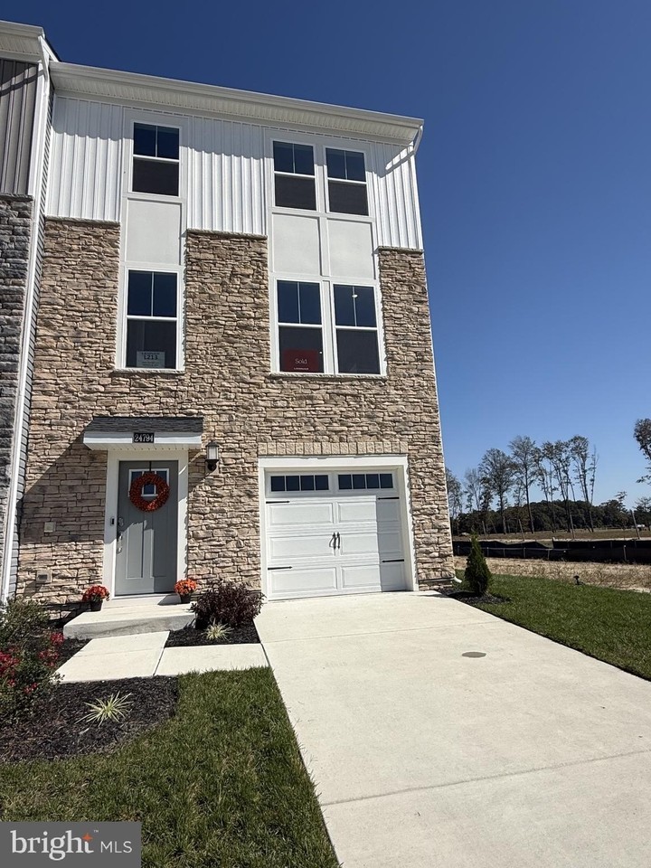 24794 Wye Mill Ln - Photo 4 of 15