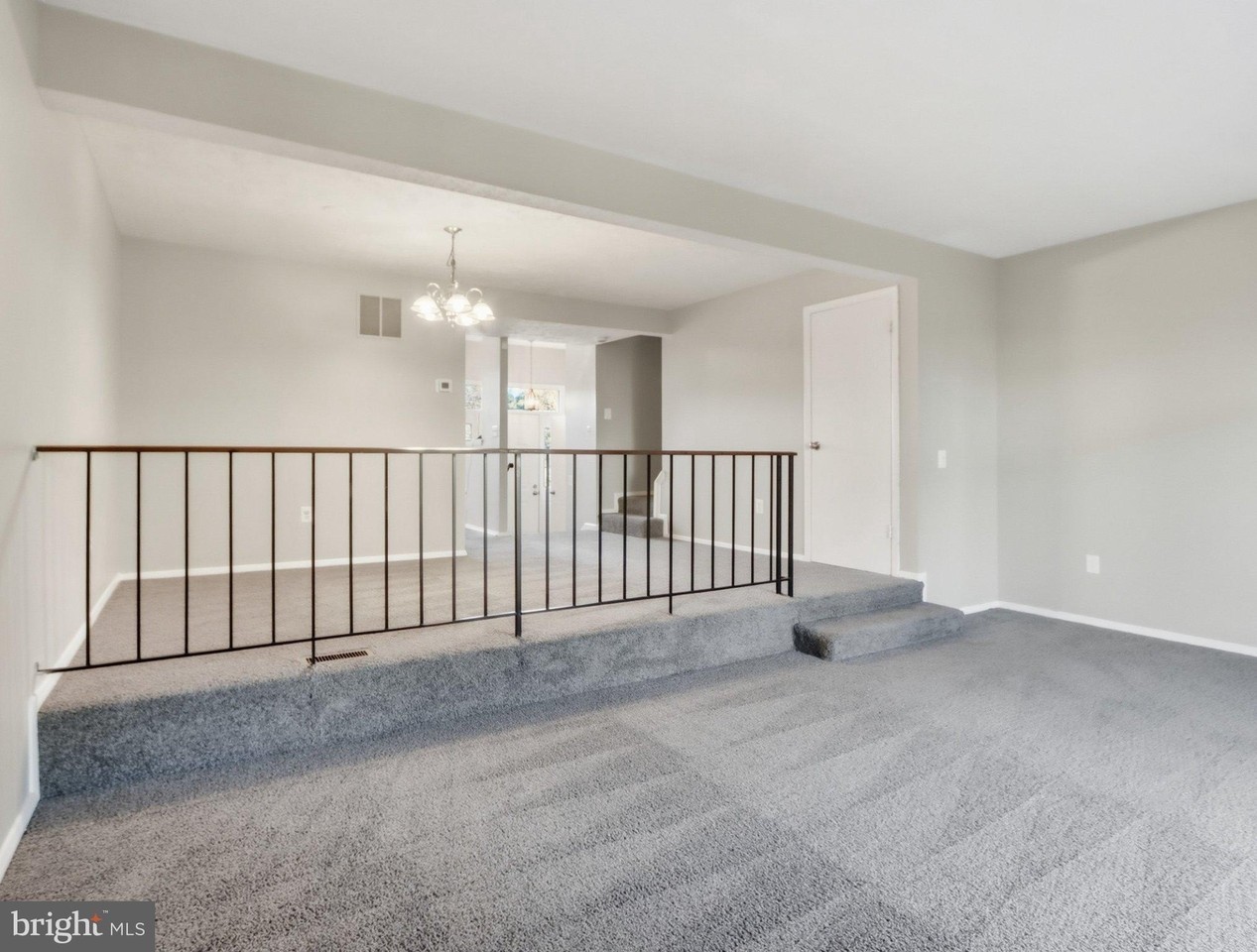 807 Joshua Tree Ct - Photo 6 of 31