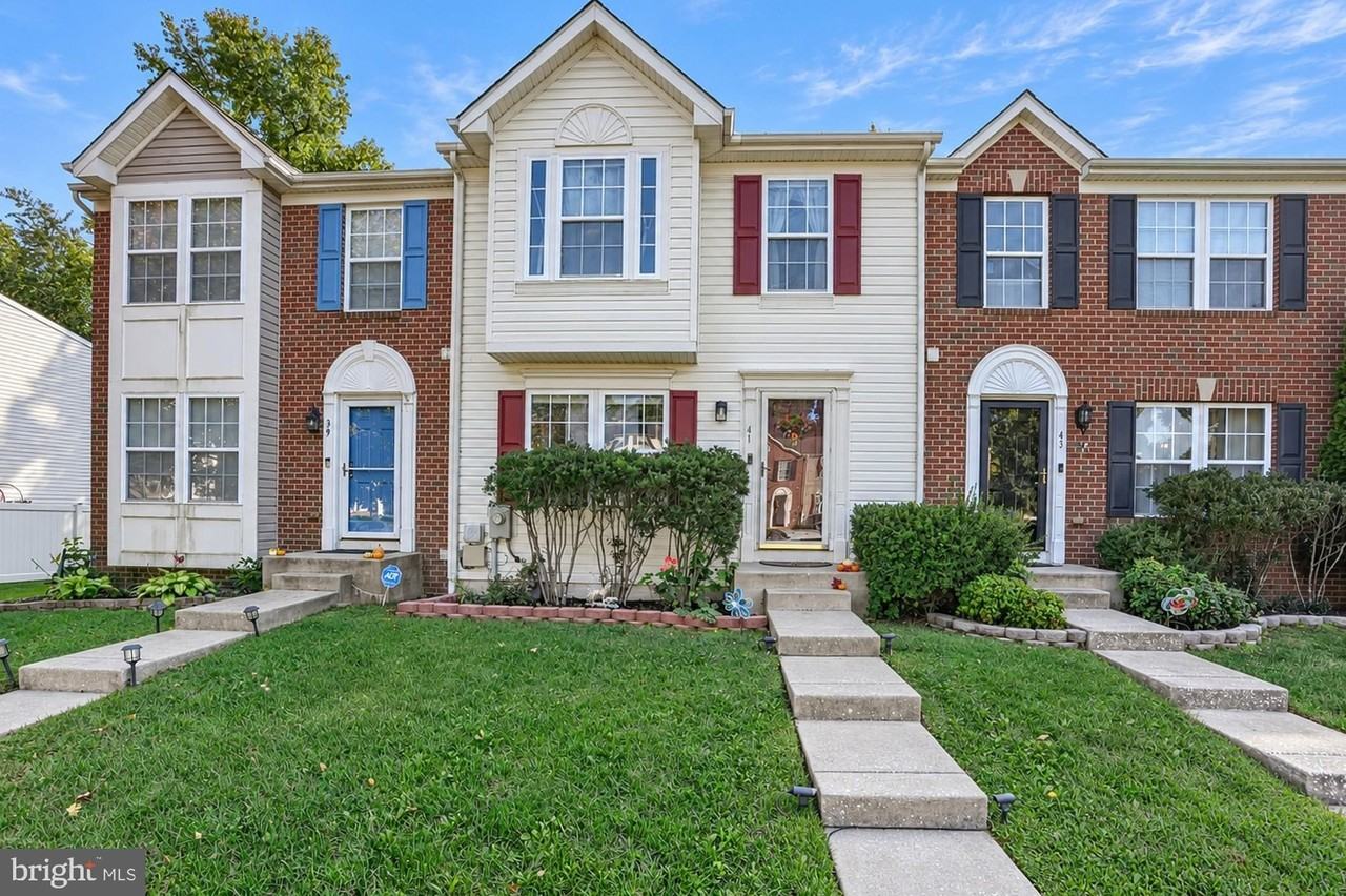 41 Blue Heron Ct - Photo 2 of 29