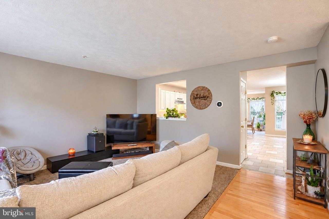 41 Blue Heron Ct - Photo 3 of 29