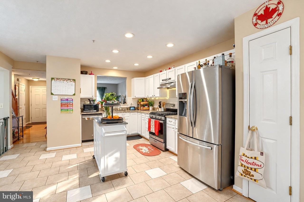 41 Blue Heron Ct - Photo 6 of 29