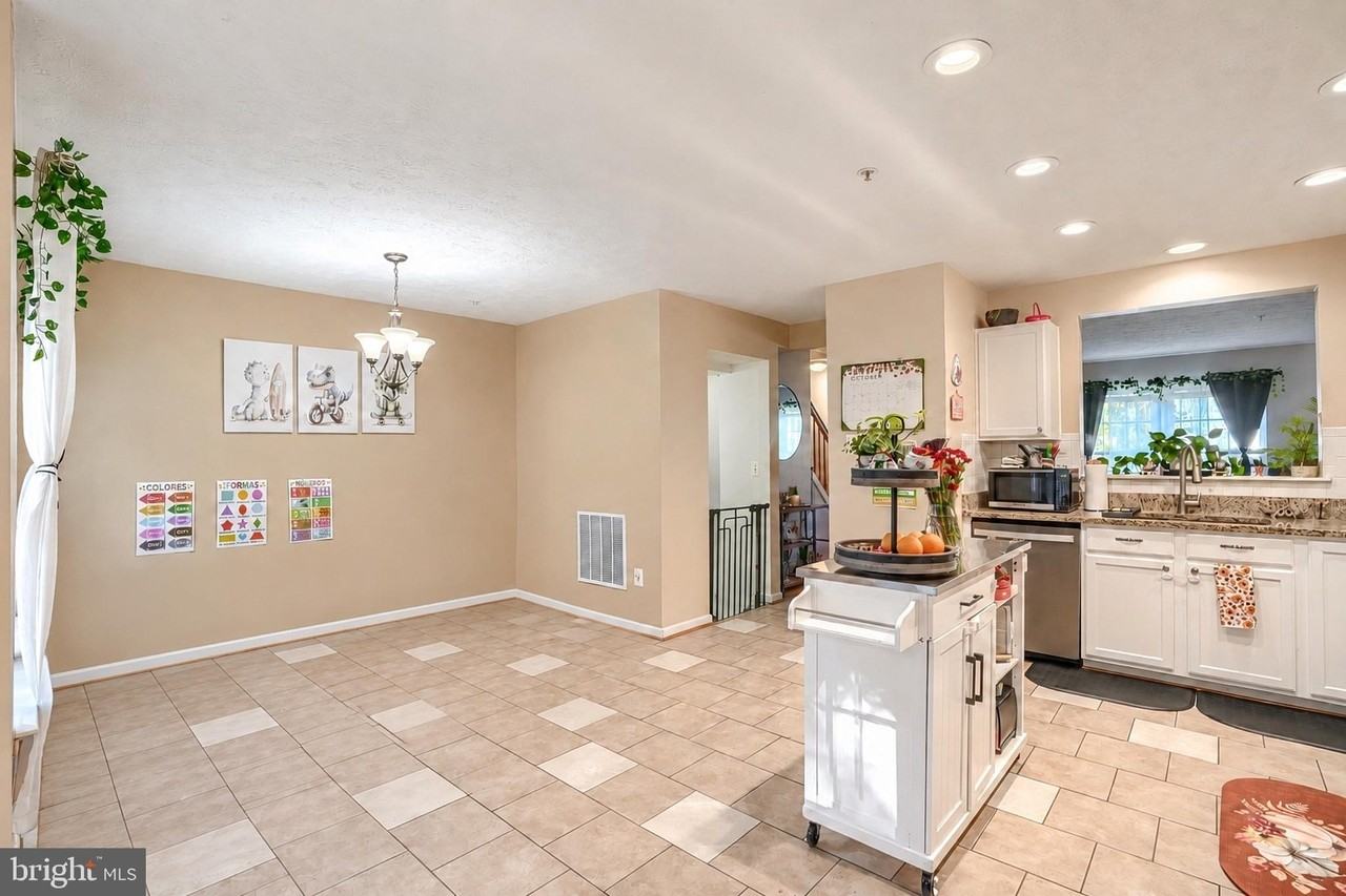 41 Blue Heron Ct - Photo 7 of 29
