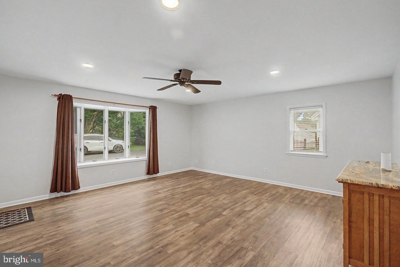 2352 Baldwin Mill Rd - Photo 3 of 14
