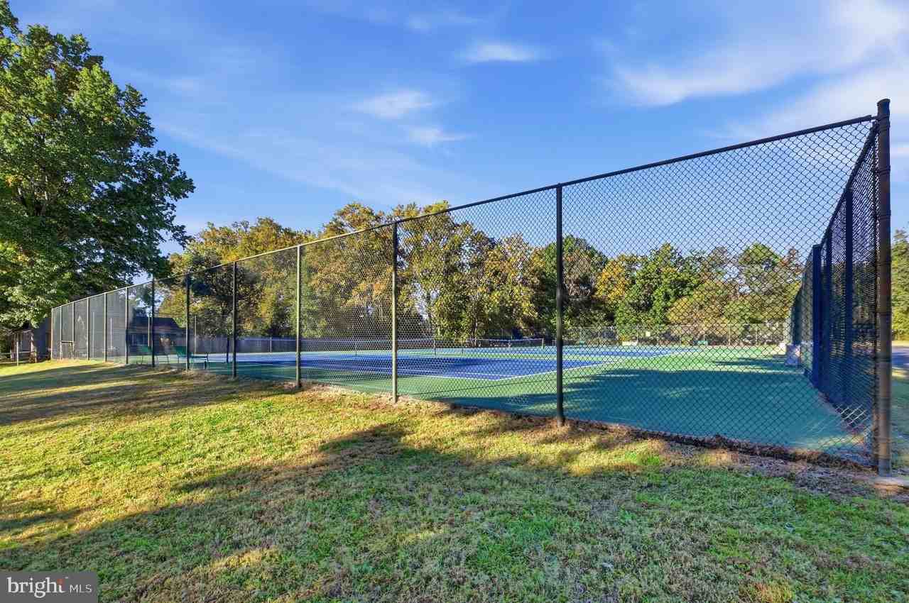 13805 Bonsal Ln - Photo 5 of 15