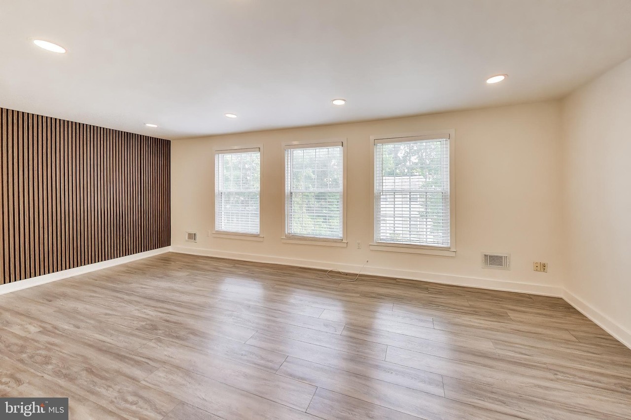 1436 Potomac Heights Dr #155 - Photo 4 of 22