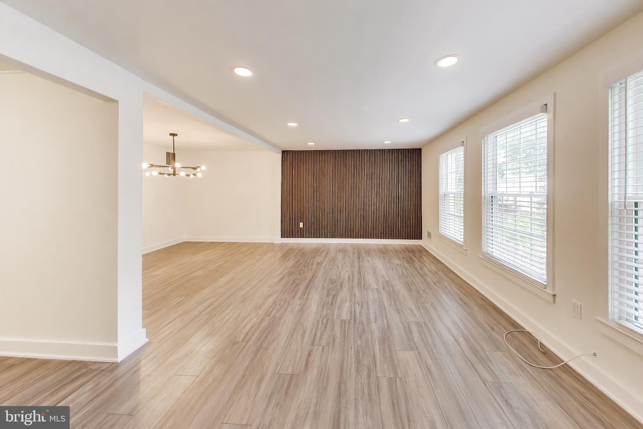 1436 Potomac Heights Dr #155 - Photo 5 of 22