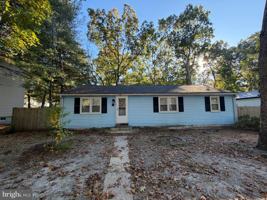 featured image of 7 Lilac St