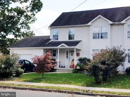 featured image of 209 Laurel Ave