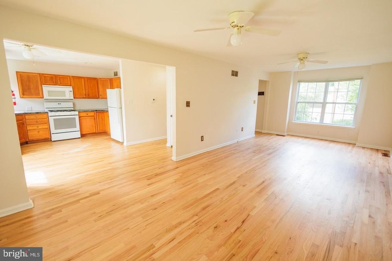 211 Laurel Ave - Photo 7 of 26