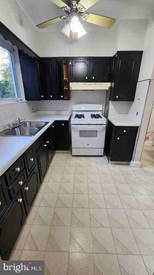 306 Victoria St - Photo 7 of 23