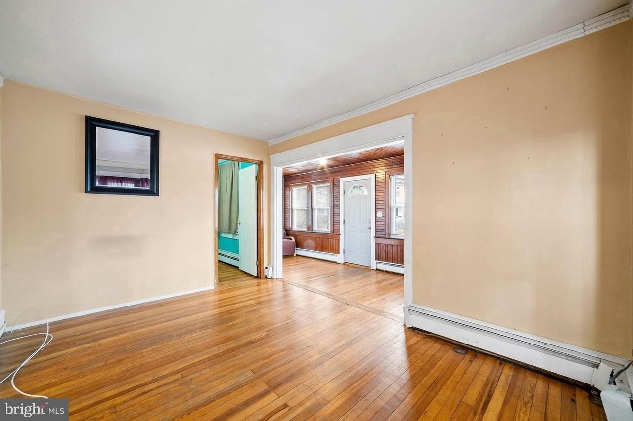 210 Swarthmore Rd - Photo 5 of 19