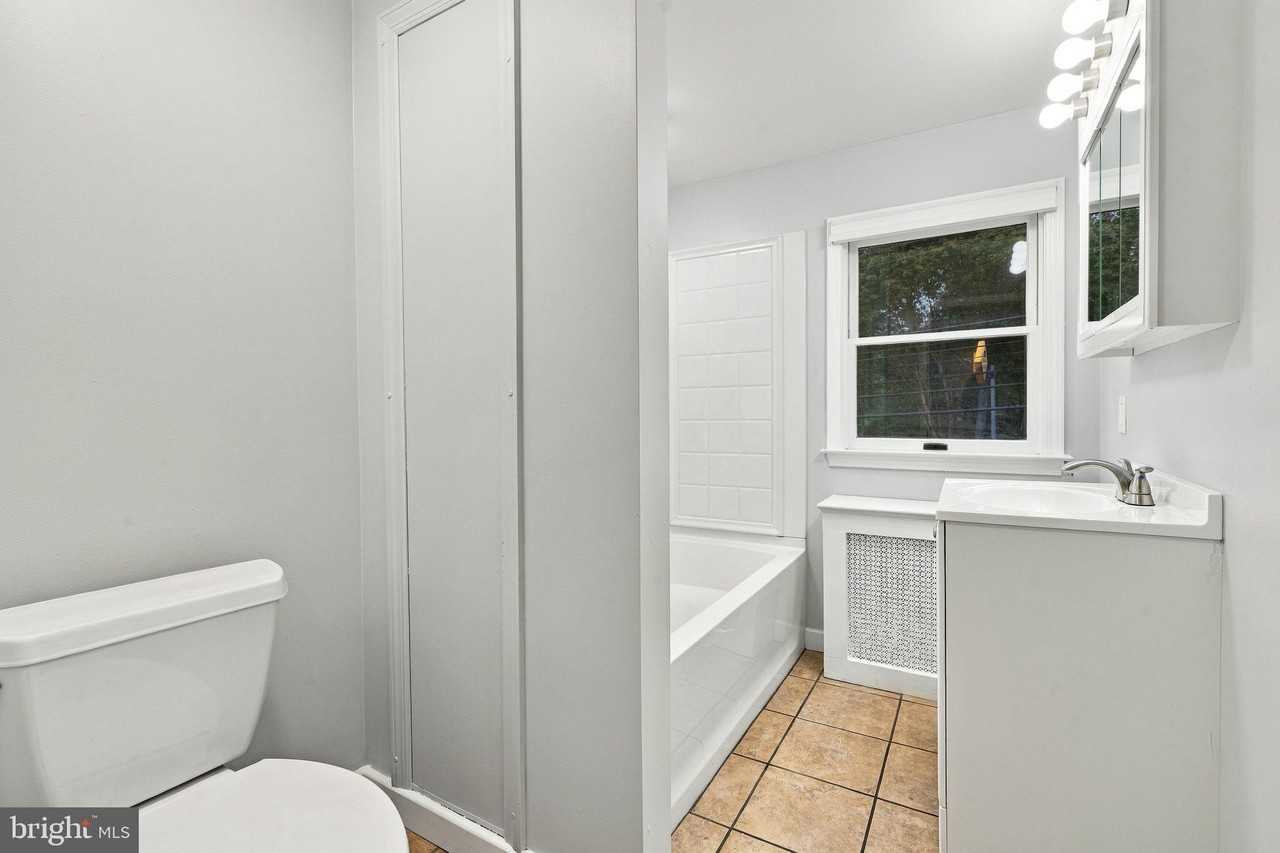 127 W Butler Ave - Photo 6 of 13