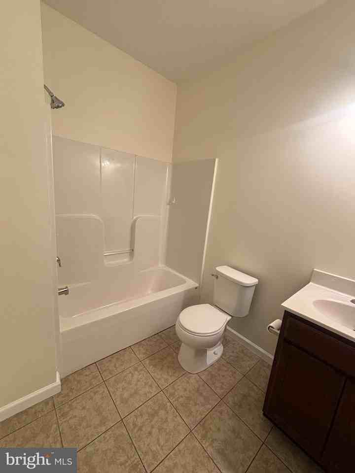 316 Bridge St #H - Photo 5 of 14