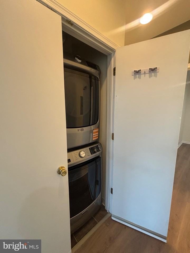 316 Bridge St #H - Photo 6 of 14