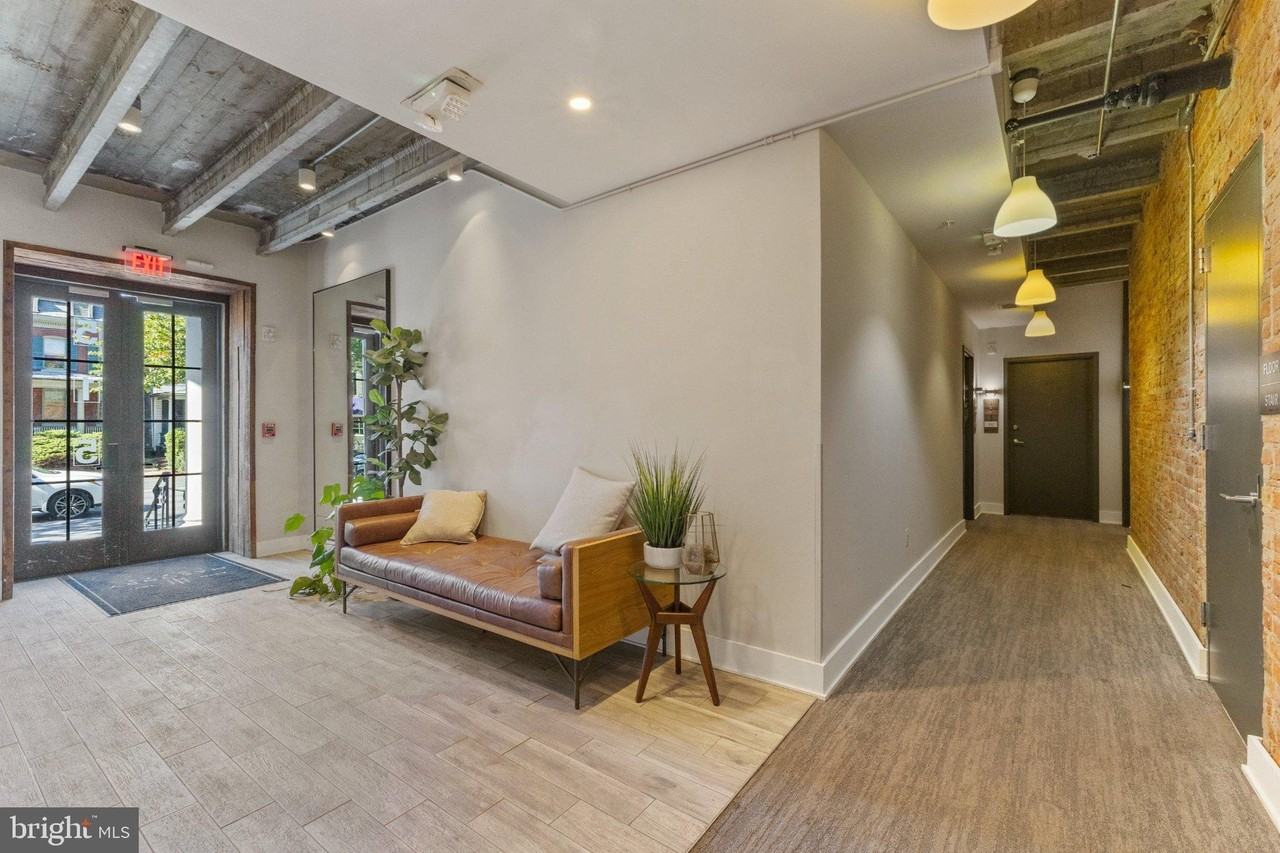 515 N Washington St #101 - Photo 5 of 26