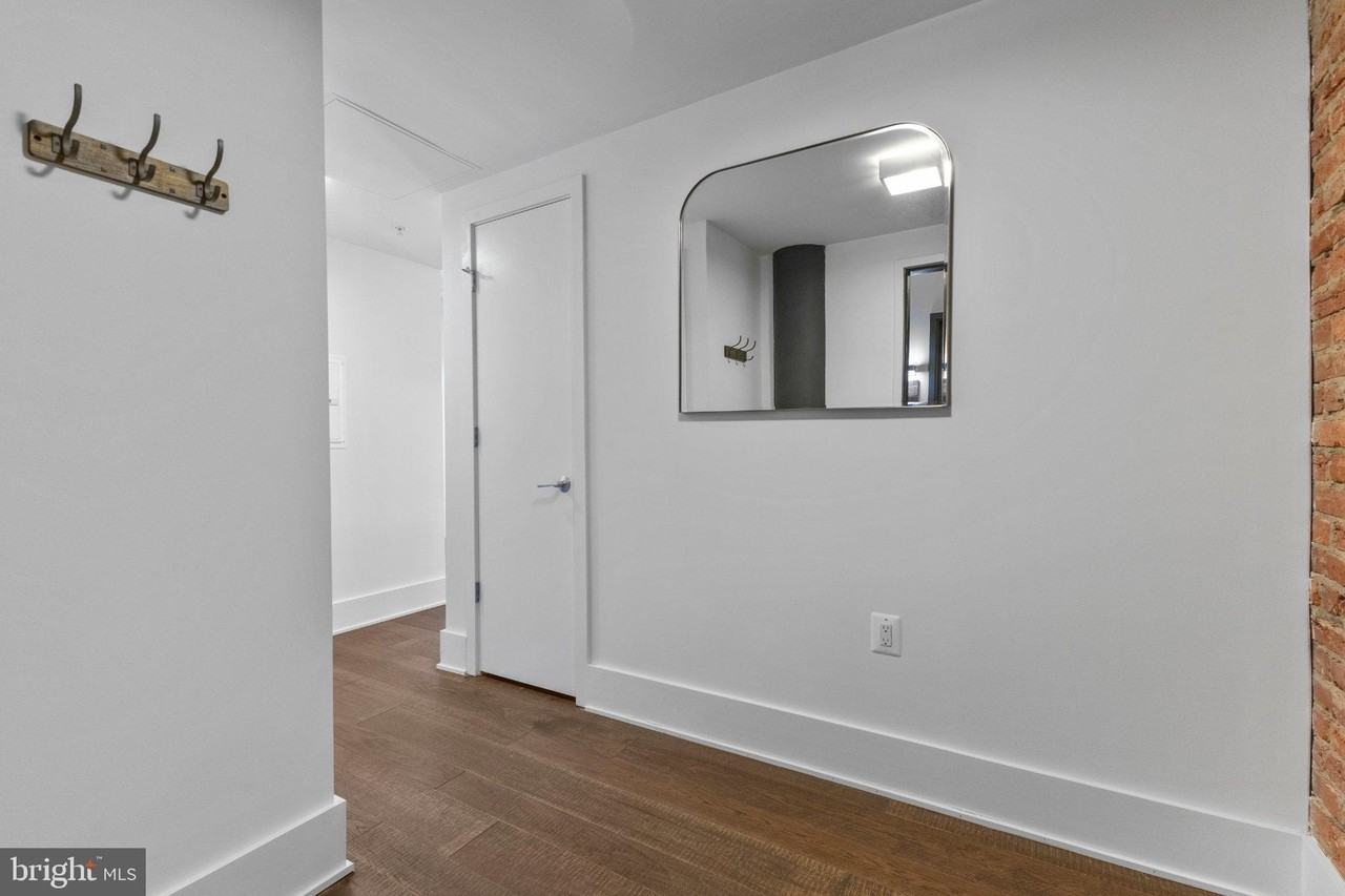 515 N Washington St #101 - Photo 7 of 26