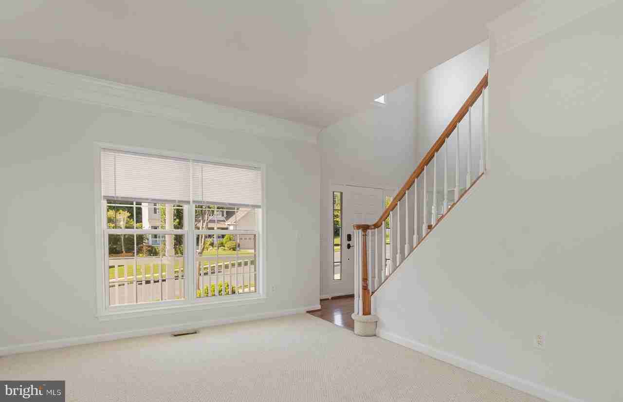 1203 Century Oak Dr - Photo 3 of 32
