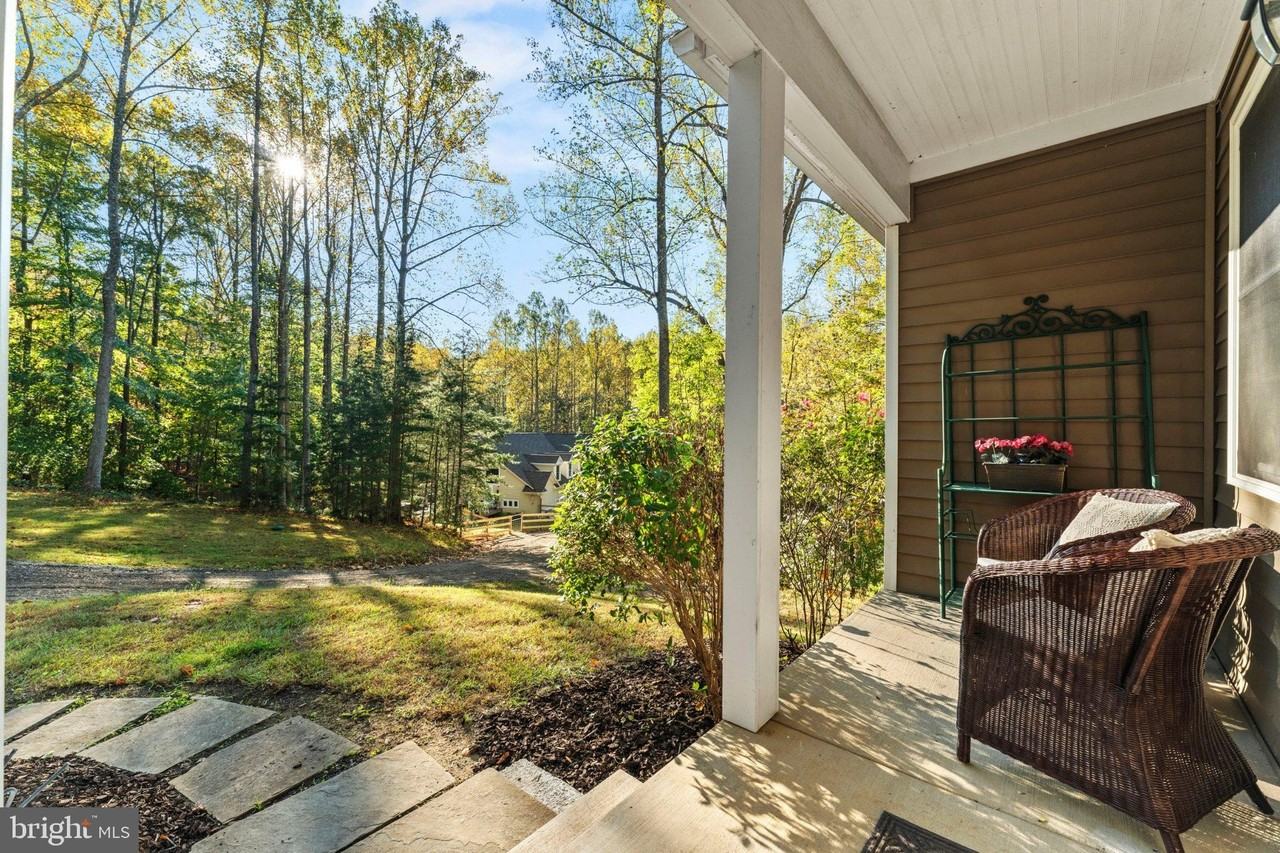 4523 Highpoint Ln - Photo 6 of 38