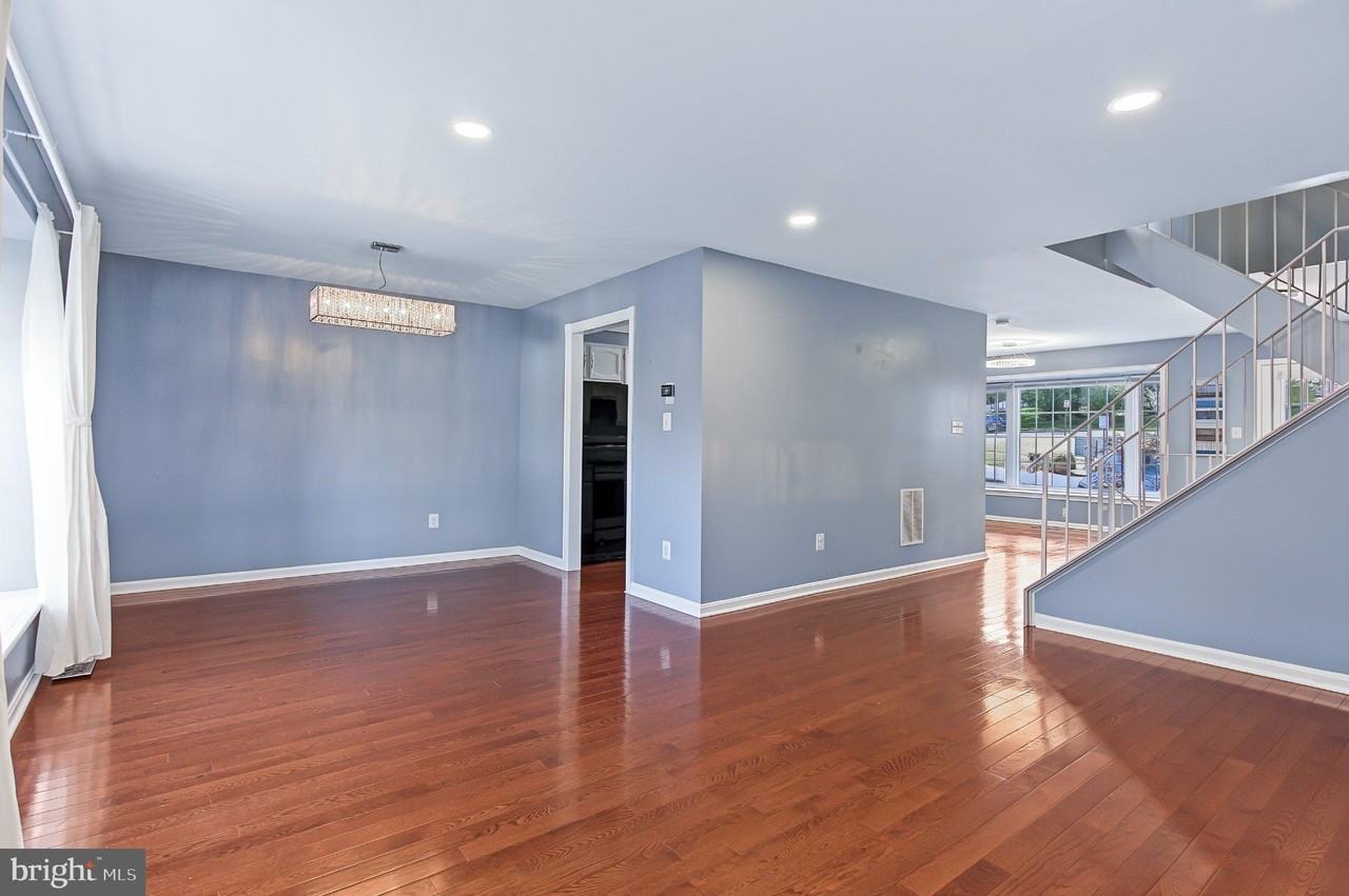 5412 Helm Ct - Photo 7 of 27