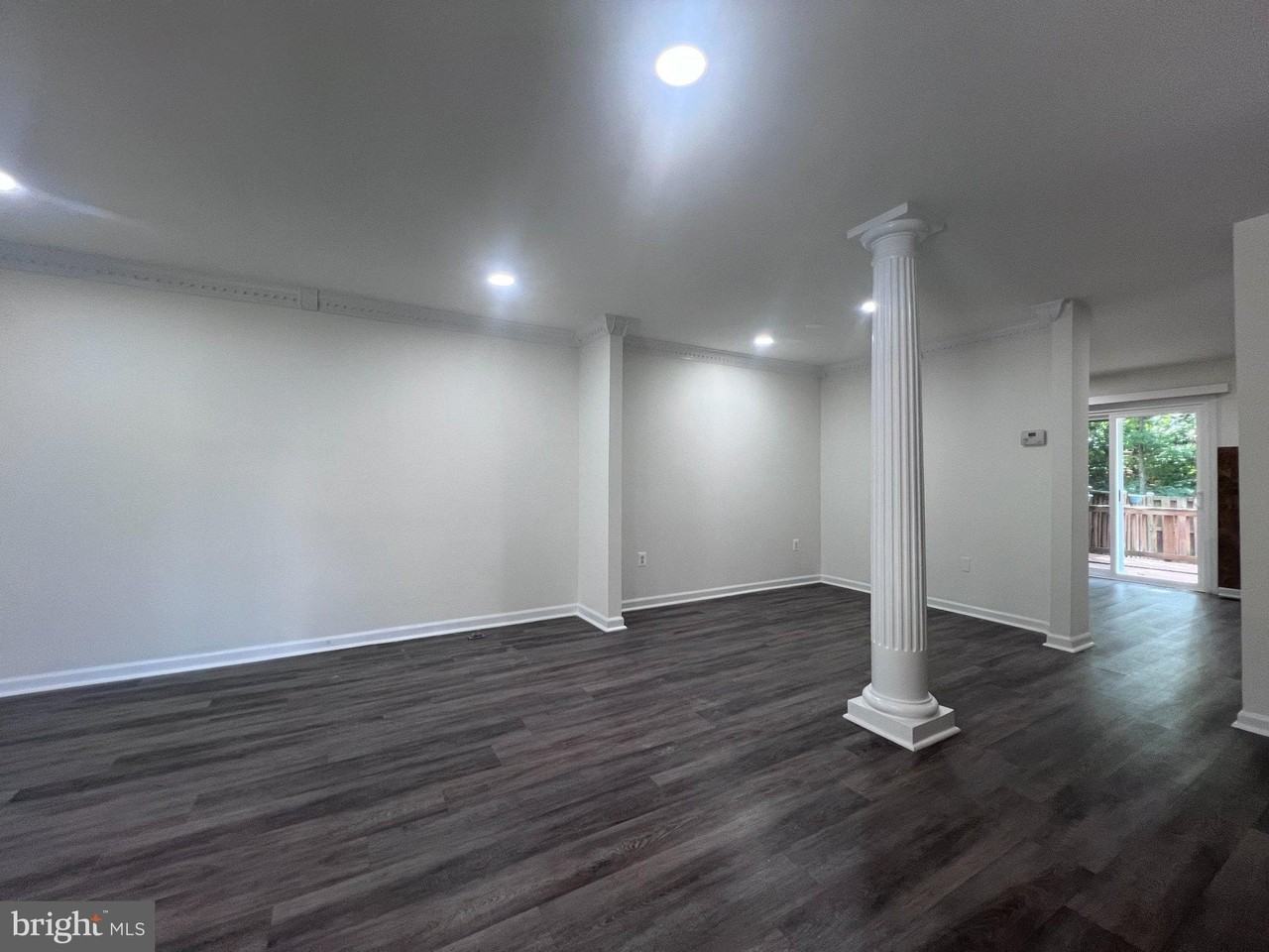 6716 Scott Ter - Photo 4 of 26