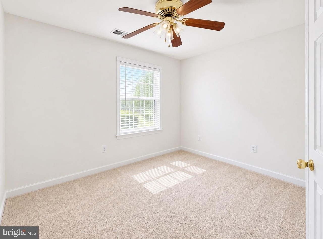 13677 Venturi Ln #236 - Photo 2 of 10