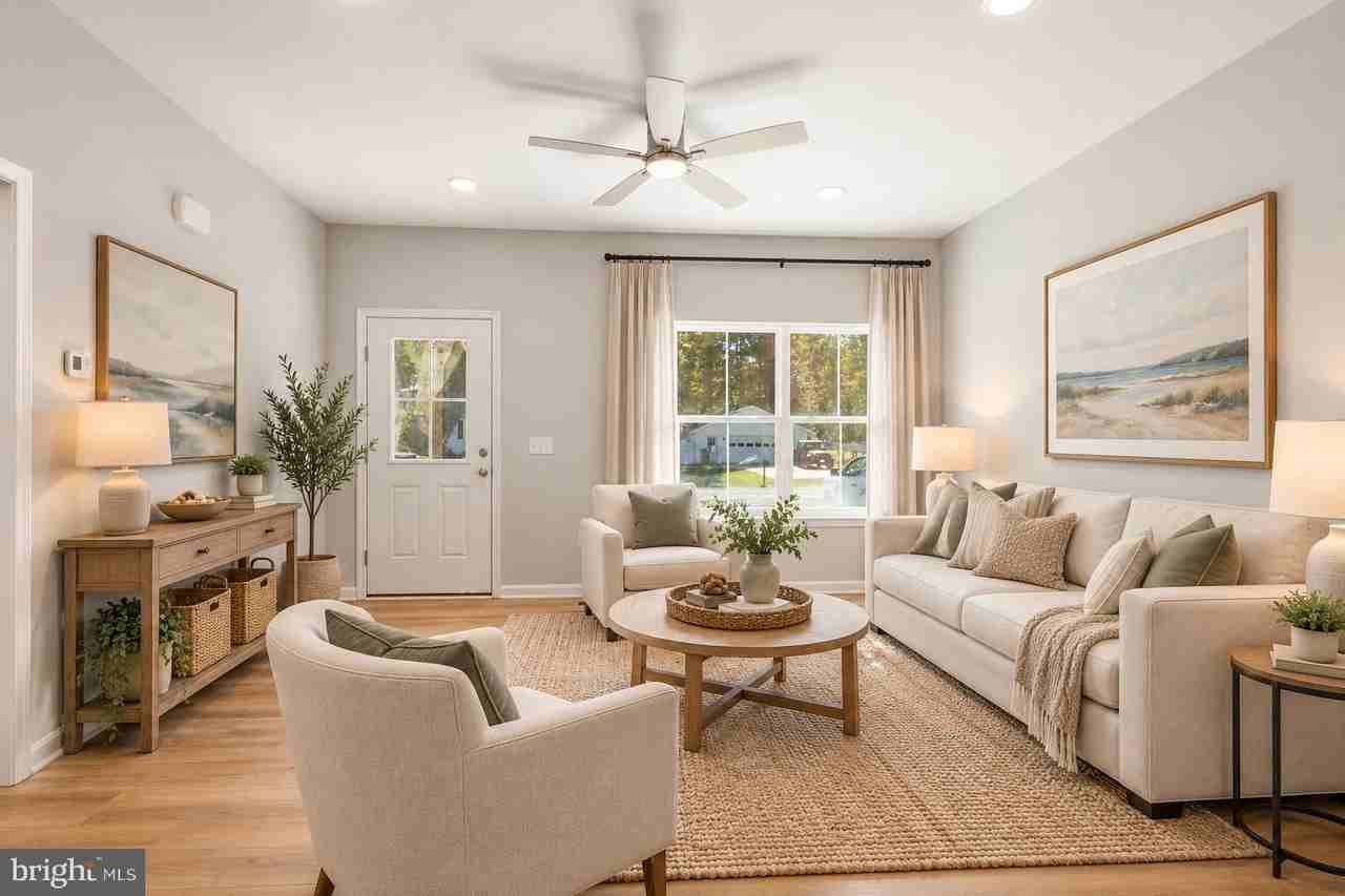 2 Monticello Dr - Photo 2 of 40