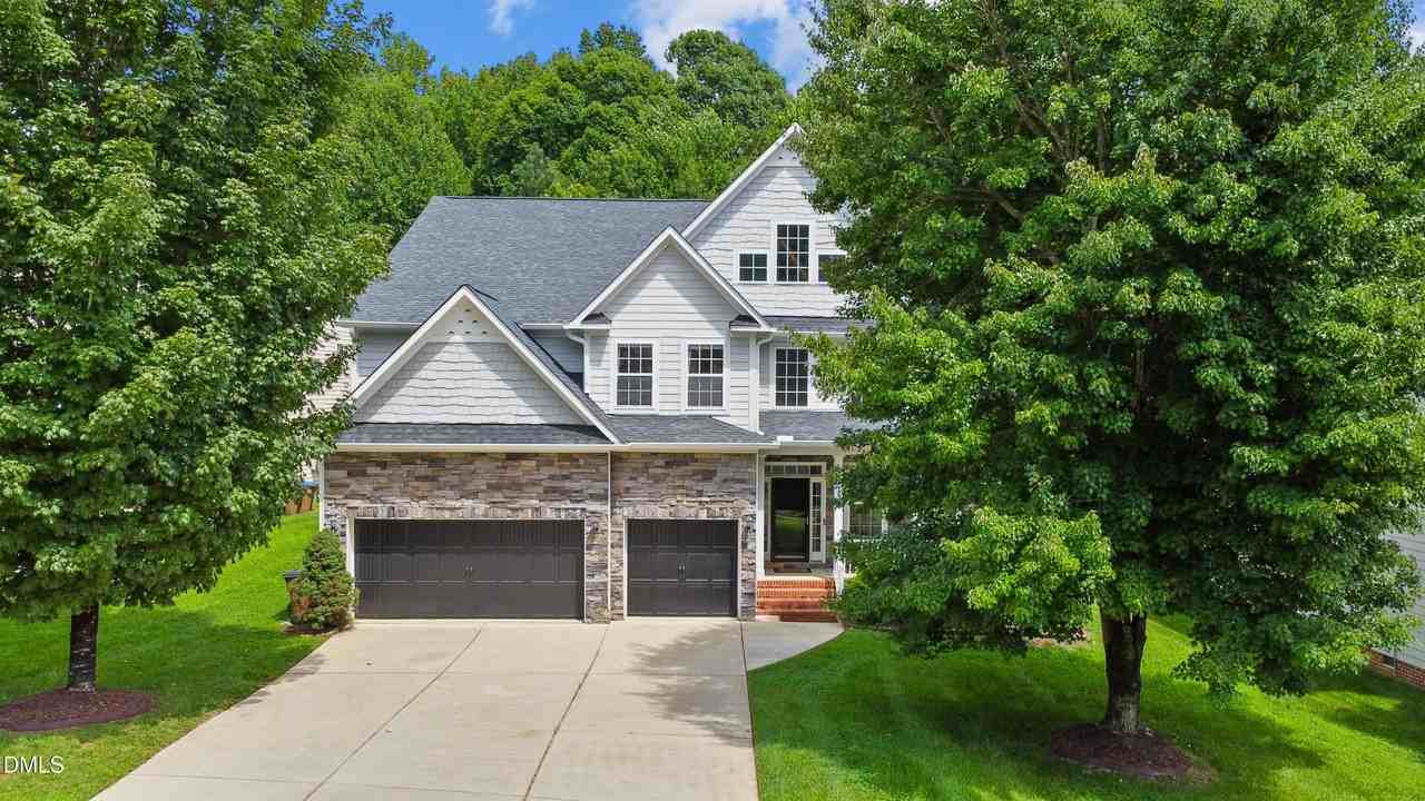 2813 Carriage Meadows Dr - Photo 3 of 50