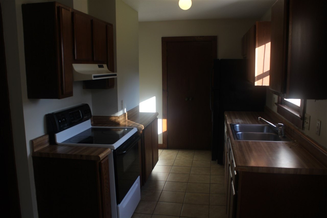 1921 Summerdale Dr - Photo 3 of 6