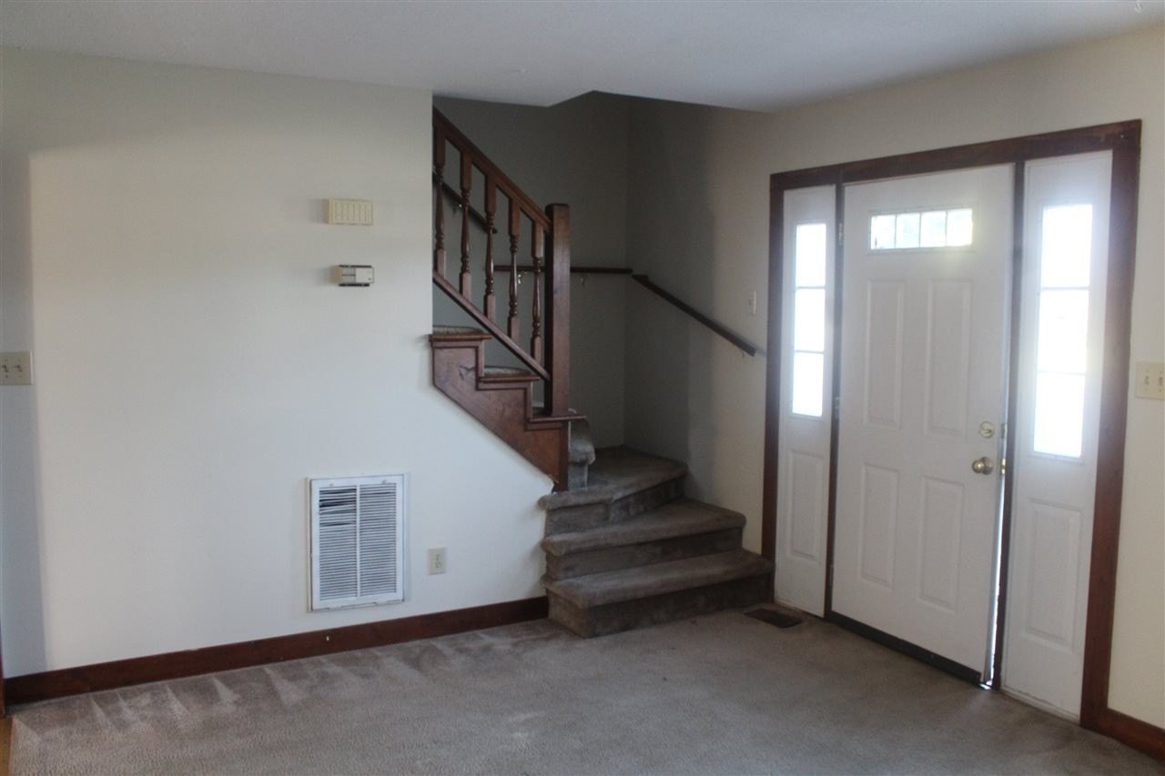 1921 Summerdale Dr - Photo 4 of 6