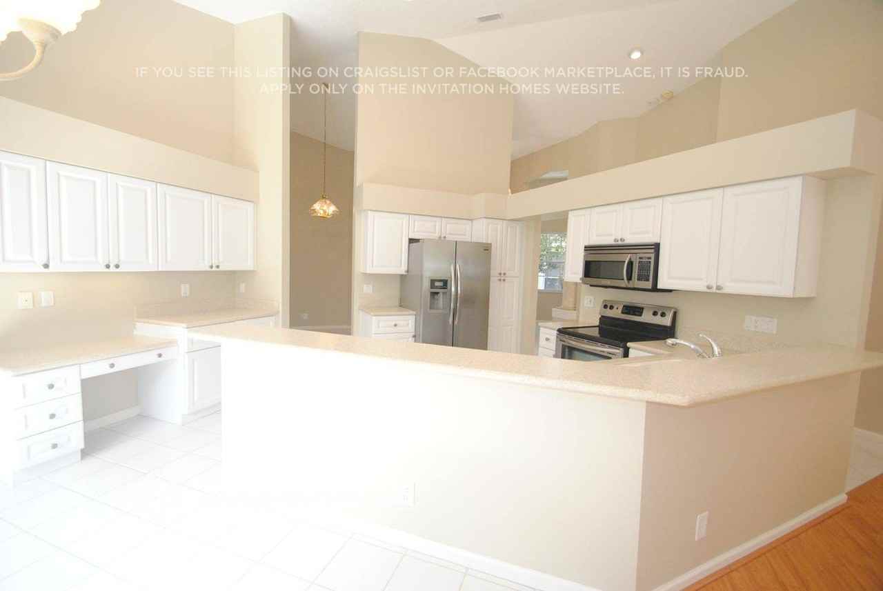 12052 Glenmore Dr - Photo 6 of 21