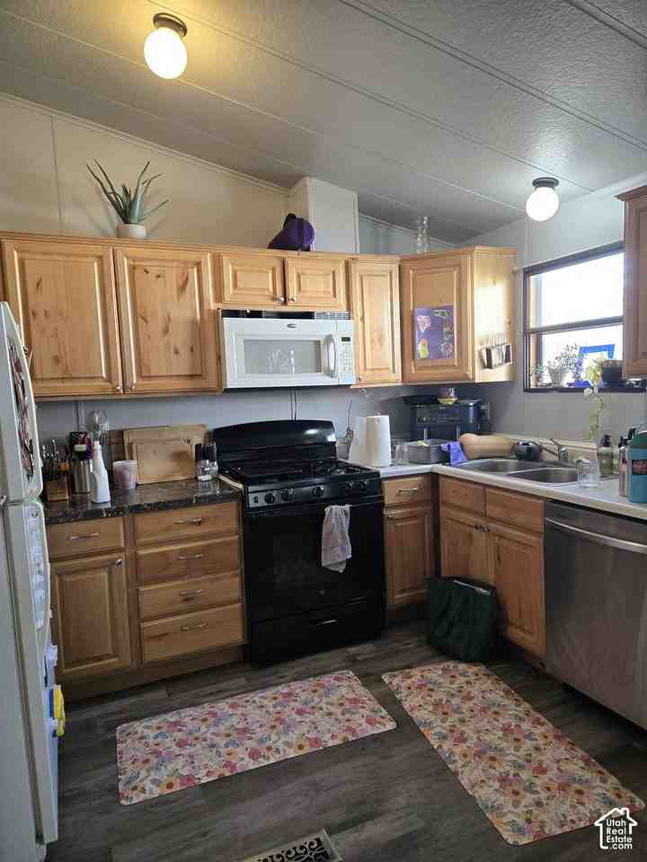 480 N 1370 W - Photo 2 of 8