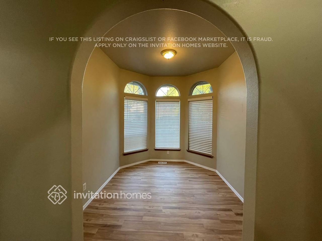 319 Eldredge Ave Nw - Photo 3 of 9