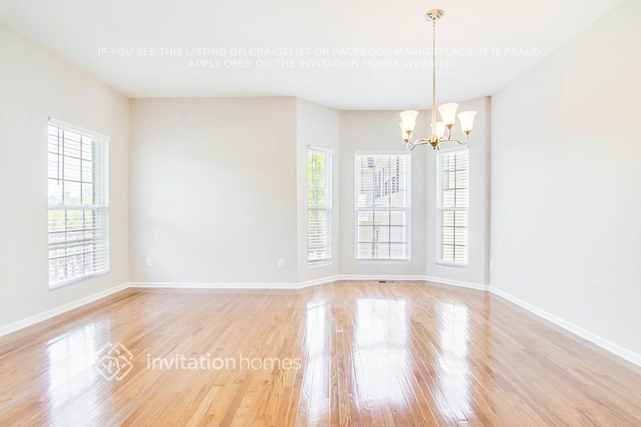 8824 Kaplan Woods Way - Photo 7 of 31