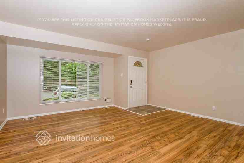 17104 E Eldorado Cir - Photo 4 of 23