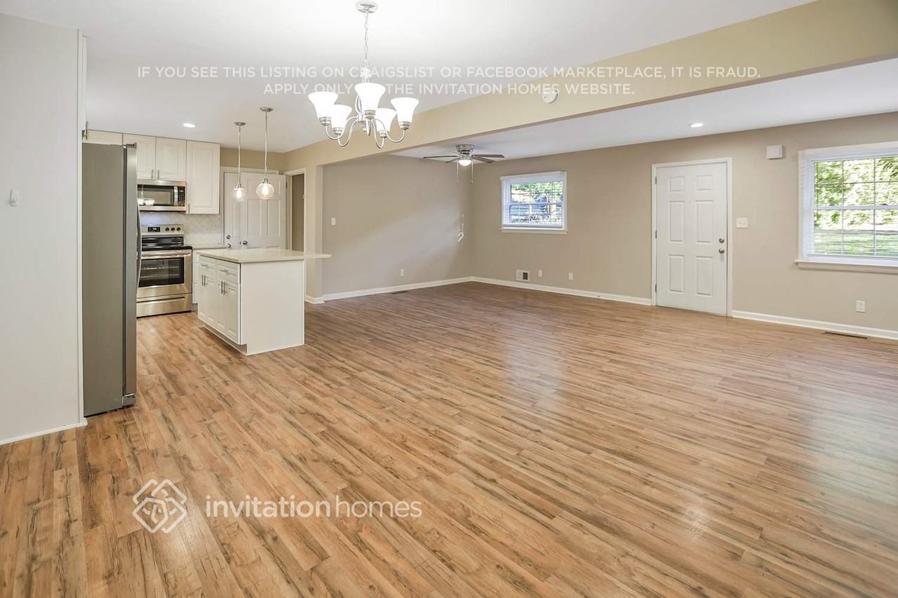 3643 Hillsborough Ln - Photo 6 of 30