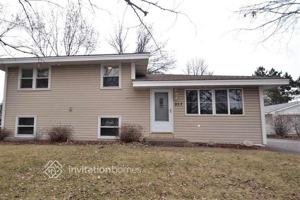 featured image of 937 Blackoaks Ln