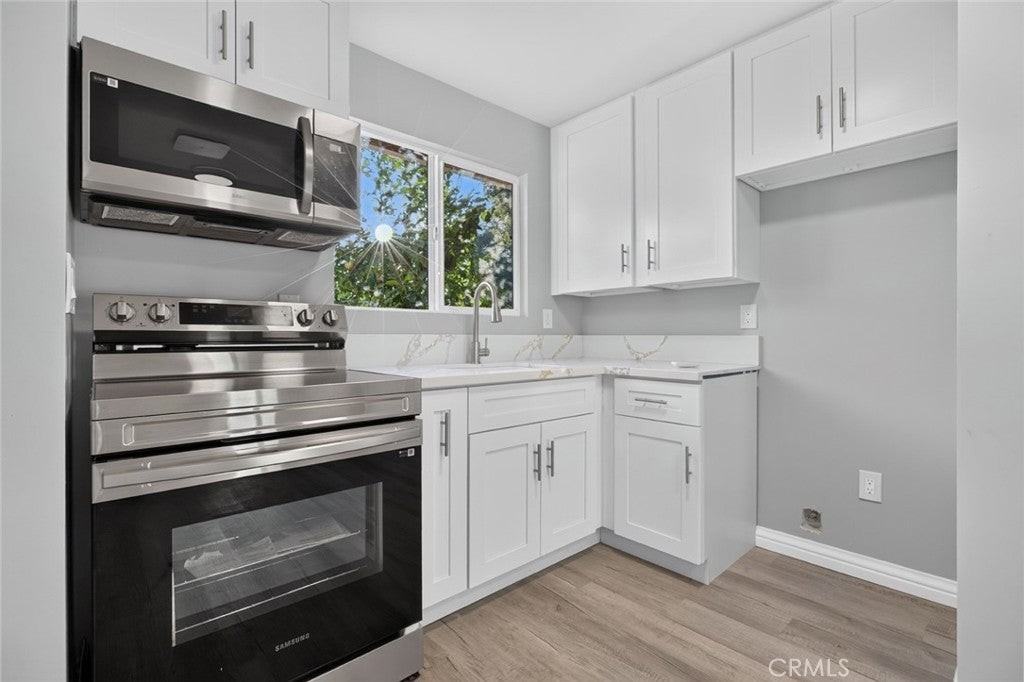 3302 Crestford Dr - Photo 7 of 15