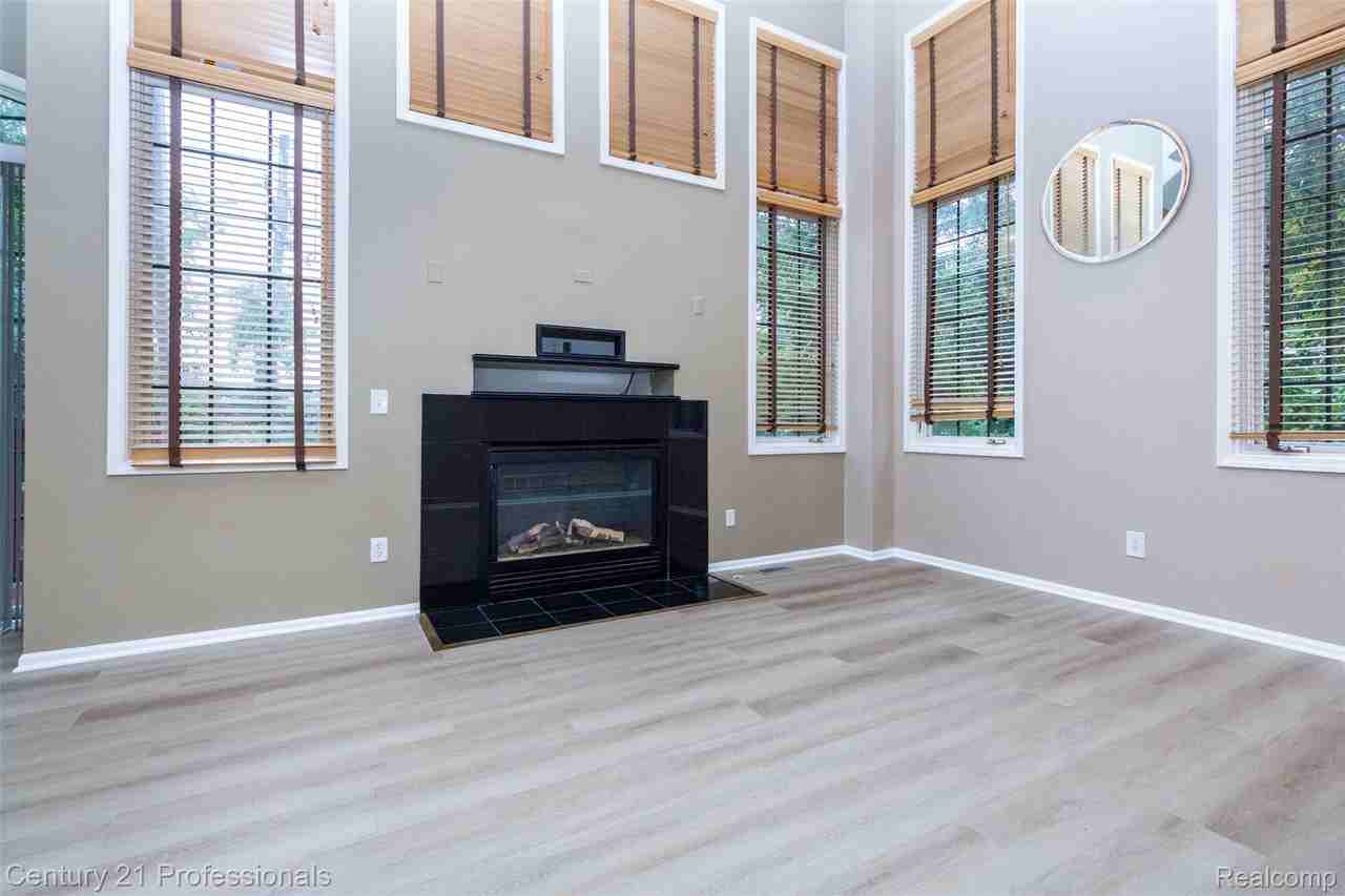 4450 Gateway Cir Bldg 2 - Photo 6 of 46