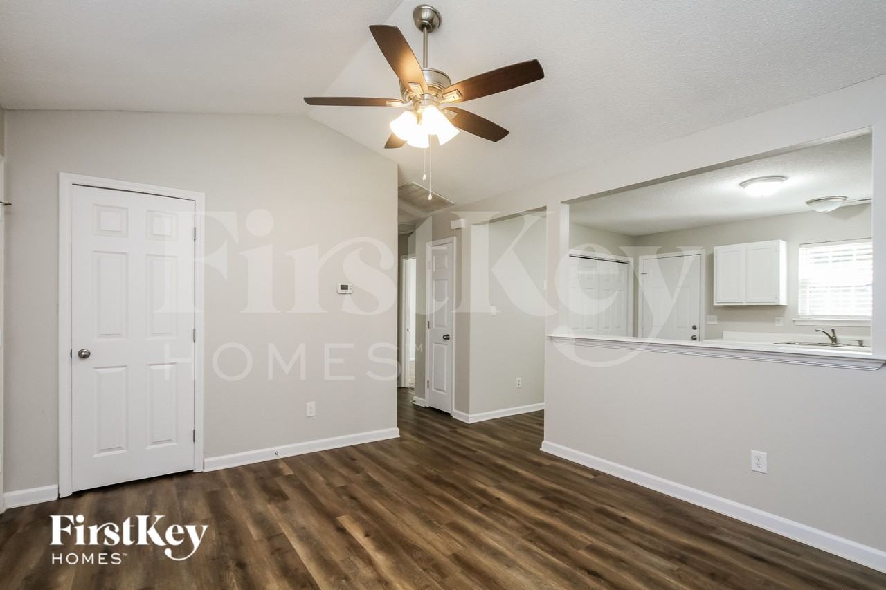 3400 Fernstone Cir - Photo 3 of 15