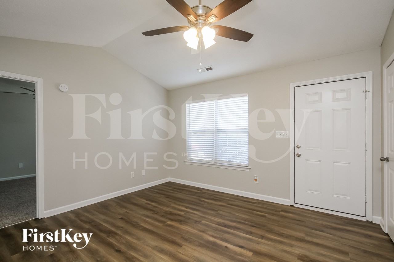 3400 Fernstone Cir - Photo 4 of 15