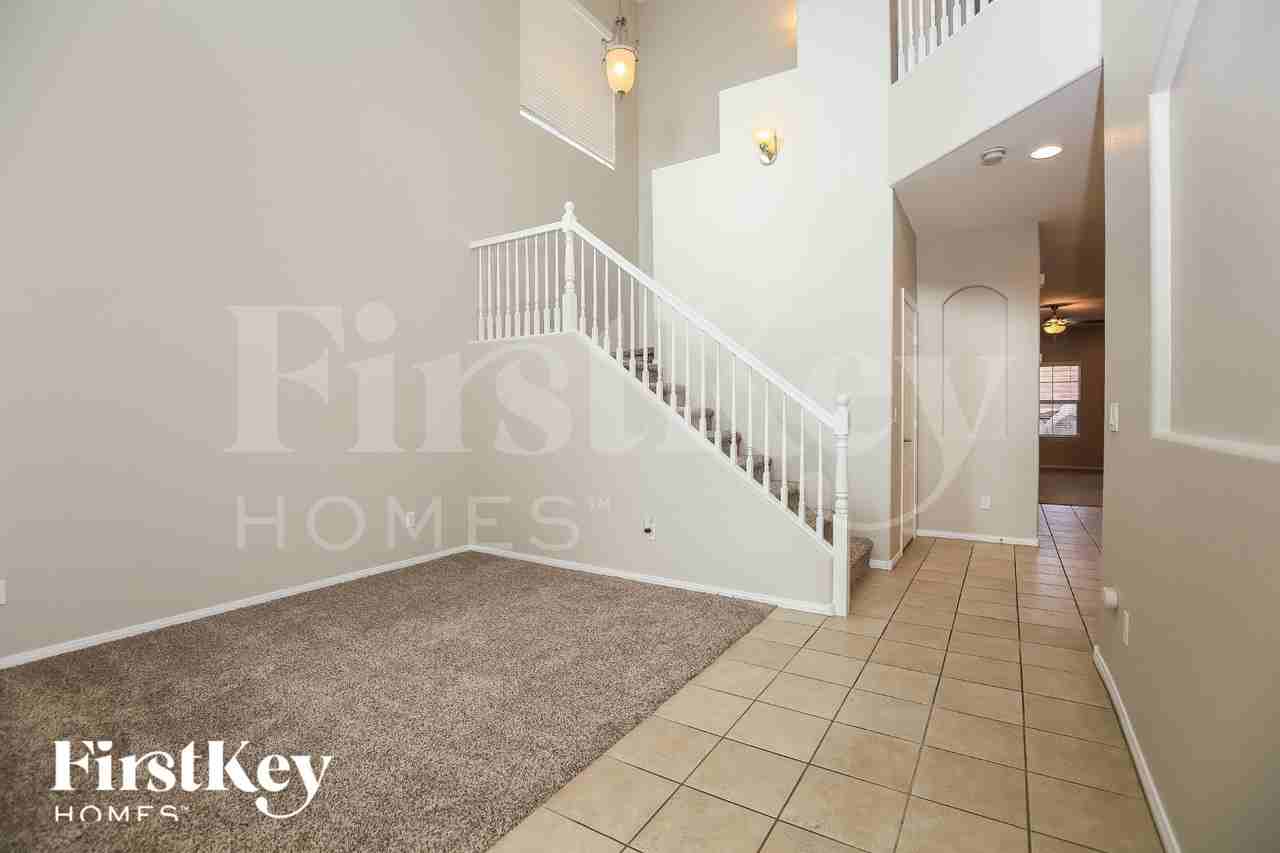9759 Mount Kenyon St - Photo 6 of 15