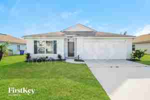 featured image of 69 Green Palm Ct