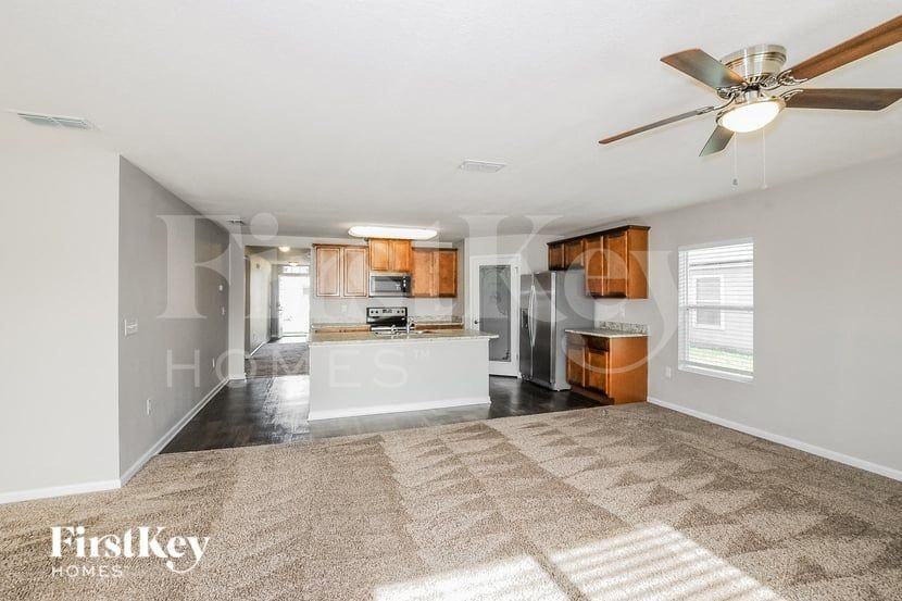 69 Green Palm Ct - Photo 4 of 15