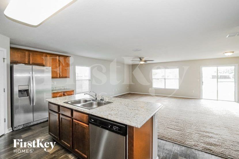 69 Green Palm Ct - Photo 5 of 15